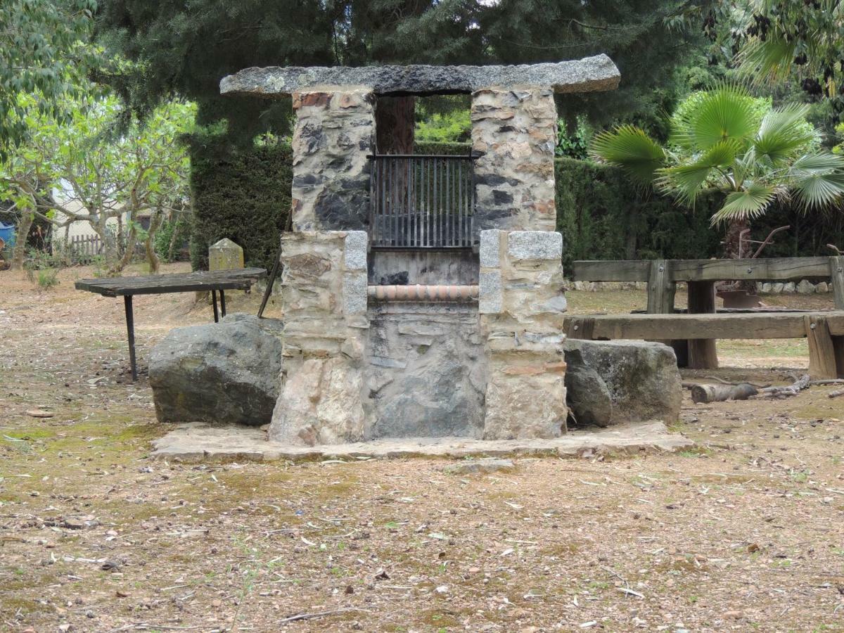 Casas Del Madrono Villa Cazalla de la Sierra Dış mekan fotoğraf